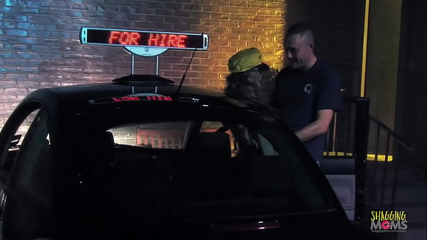 Slutty cab driver finishes her shift by getting railed by a massive cock outdoors  