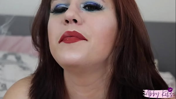 MILF Sucks Down Marlboro Black !00 Naked