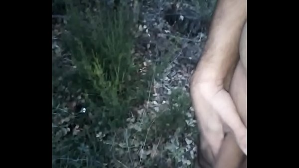 No clothes near cars 1. Sin ropa cerca de los coches 1