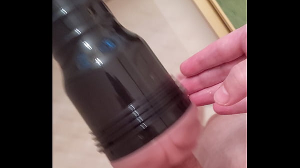 australian guy fucks and cumming in his fleshlight in the shower  
