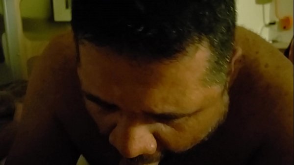 fazendo o macho gozar