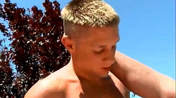 Hot Guys Fuck Outside