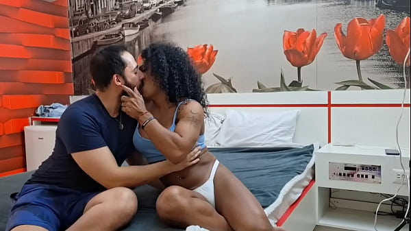 MEU AMIGO N&Atilde;O ESTAVA EM CASA ENT&Atilde;O APROVEITE QUE A TRANS SARADA ESTAVA ASSIM