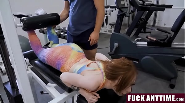 Free Weights Training From Big Dick Guy