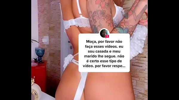 Cada uma que cuide seu marido e da sua esposa. Vem ver como eu cuido do meu l&aacute; no meu Onlyf4ns Joyce Gumiero &mdash;- Instagram @proibijoy 