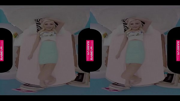 Explore deep inside this Mouth watering babe Xandra Sixx in VR!  