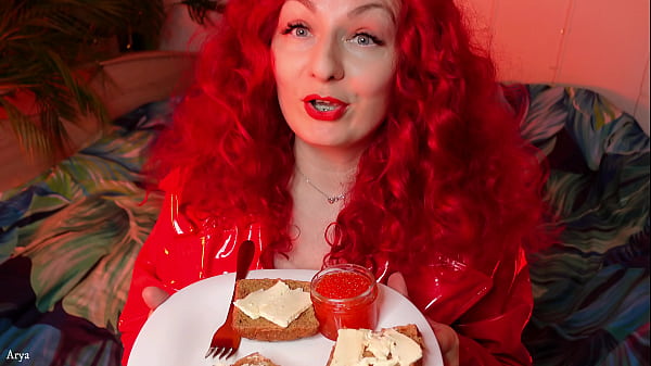 redhead girl in braces chewing swallowing and tease by vore - food fetish free video 