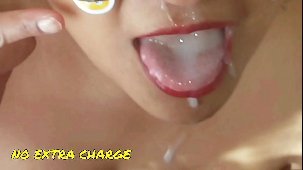 Cute face and green eyes BBW sucking a dick and swallow cum  