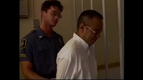 Jailed gay wants to suck cop's hard dick 