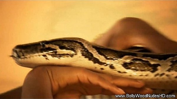 Petite Lady Deepest Desire of Sensuality