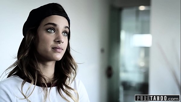 Stepbro & Lesbian Stepsis Have Str8 Sex