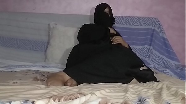 جسم جميل  المنقبة امينة