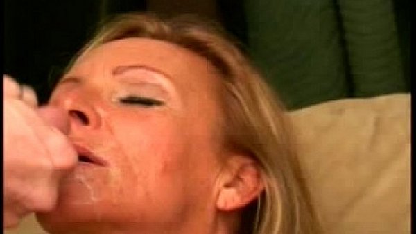 Mature handjob and blow job do it...