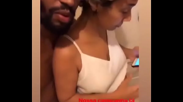 Neg&atilde;o maludo excitado