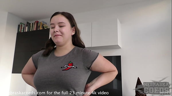 vanessa klein in studio white couch pussy dildo bang and gape  