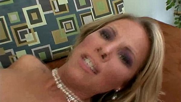 MY GRAINY FUCKED ME !!