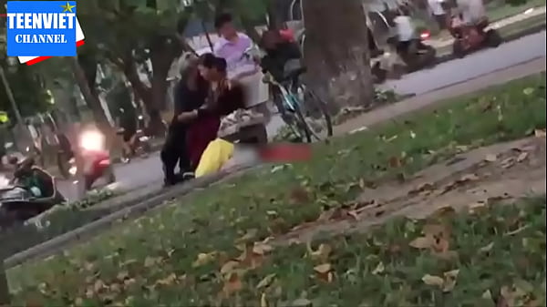 cụ b&agrave; chiều cụ &ocirc;ng