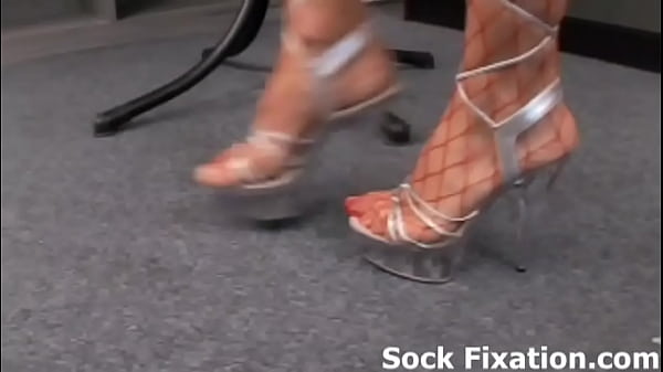 Worship stinky socks fetish