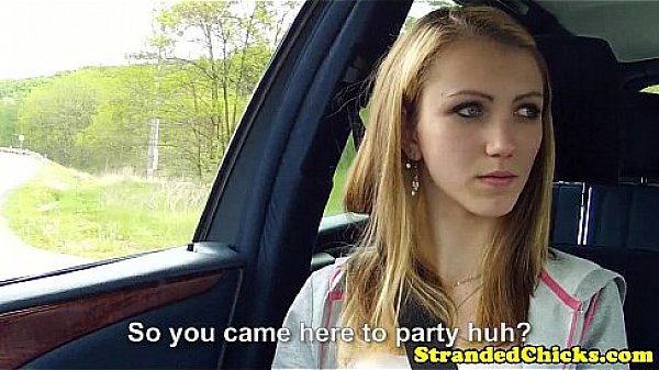 Young hitchhiker pays ride with her pussy