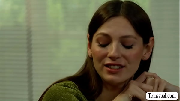 Hot nasty sex and wild playtime.Watch Amanda Riley get nasty by sucking the big dick of Robby Apples and rides it