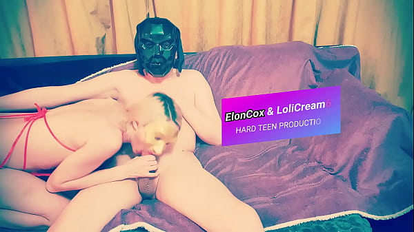 Blondes Teen Babe bl&auml;st tief in die Kehle,ich Spritz ihr in alles in den Mund und Hals VORSCHAU 