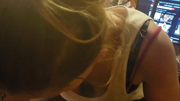 Wife deep throats my dick