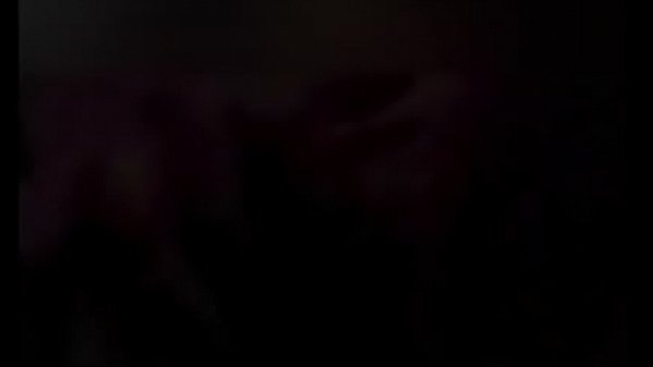 Masturbation de mon clitoris avec sa queue en moi