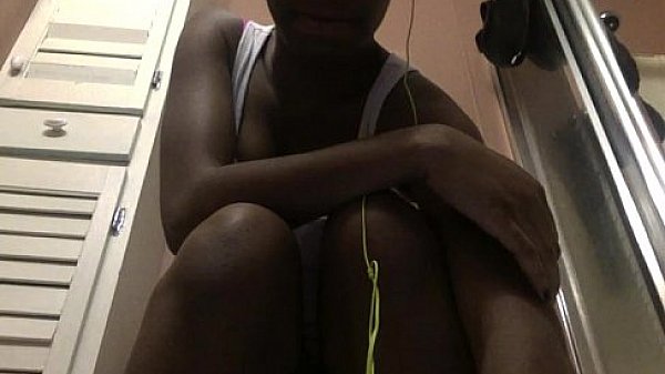 Movie on 4-28-14 at 9.29 PM(1)