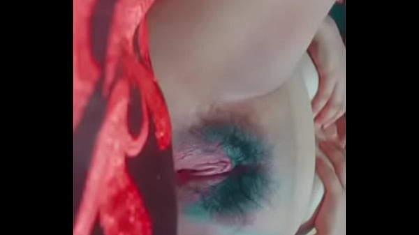 Amiga tetona se emociona y manda video para sus amigos