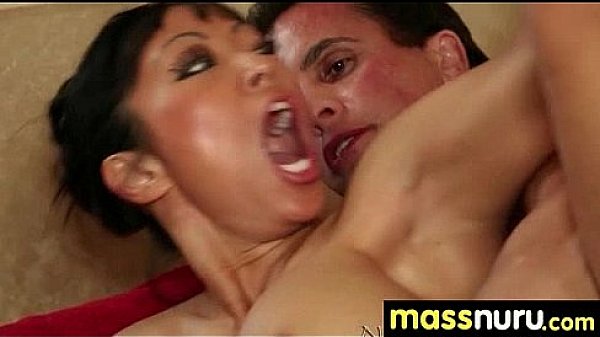 Amateur Hookup Gives Happy Ending Massage 15