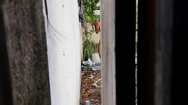 Spy dominican bath espiando dominicano en ba&ntilde;o 