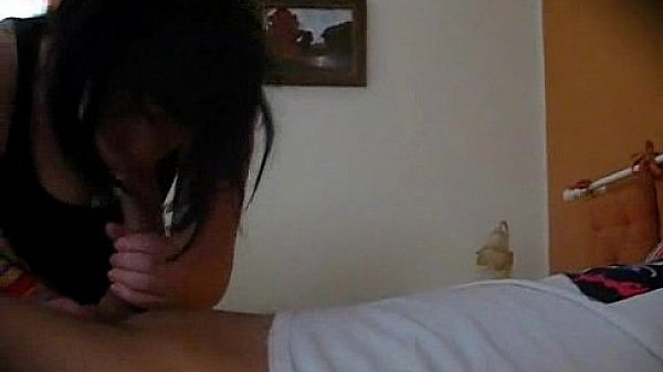 Amateur girlfriend blowjob with cumshot in mouth