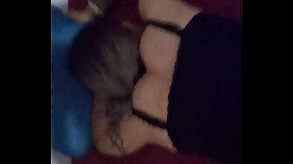 Mi primera polla aunque dur&oacute; poco...