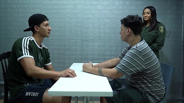 I escaped from prison by fucking the police woman - Allison Sweet & Cristian Tanner