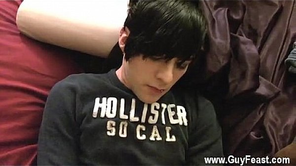 Nude men William and Trace get into some strenuous foot adoring in