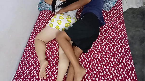 I stayed to rest in my stepsister's room and I had to put my dick in her, to avoid problems I had to put it in from behind, I almost got caught 