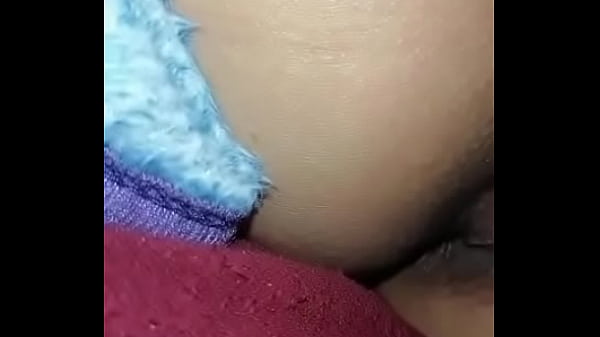 Flaquita se Masturba pensando en mi