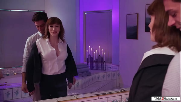 Big tits shemale Izzy Wilde gets undressed by her husband and enjoy a handjob in the tub.The busty tgirl is deepthroated and bareback anal fucked