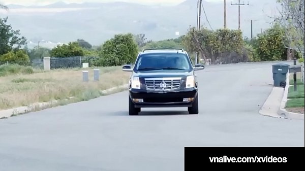 Busty Brunette Cougar Deauxma blindfolds Kelly Madison & dupes her into a full threesome that ends in a cum filled fuck party! See Deauxma Live @ VNALive.com!