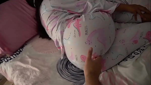 I was in charge of taking care of my gorgeous 18yo step-sister. I visited during the night, just like she likes