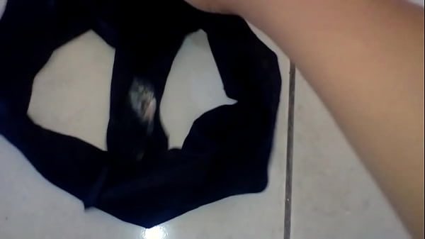 CALZON NEGRO USADO QUE LE ROBE A MI TIA