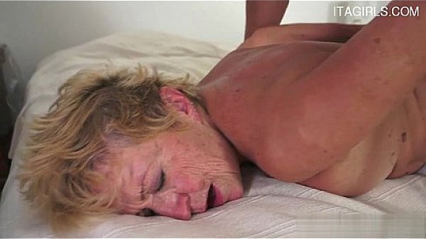 Hot wife throat swallow