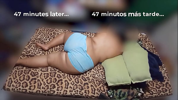 My girlfriend's mom is a whore, she wanted me to fuck her and when I started to undress her she didn't say anything, she let her go and I even put my penis in her mouth and not to notice, she's a sweet tooth.  