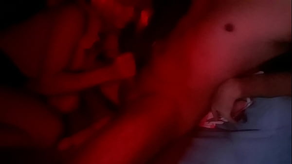 Empregada agradando seu patr&atilde;o