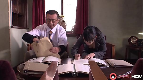 Japanese office lady Nana Kunimi had oral sex,uncensored.