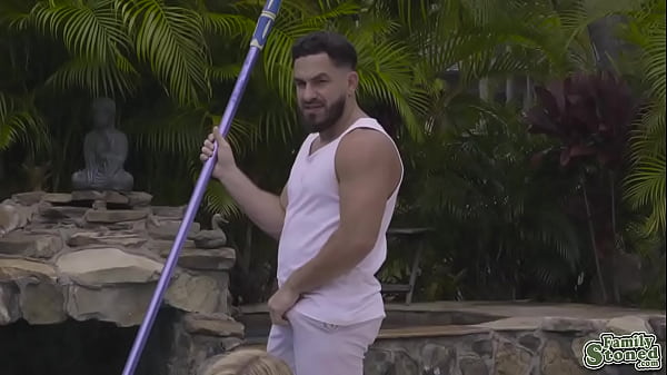 Stepsiblings Alessia Luna and Nikki Sweet  call their friend Peter Green to have some fun with them