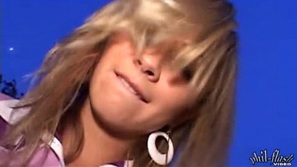 Horny babe plays outdoor