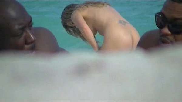 MILF Heather showing off body at nudist beach!