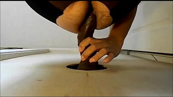 HUNG BLACK FUCKING BAREBACK AT GLORYHOLE