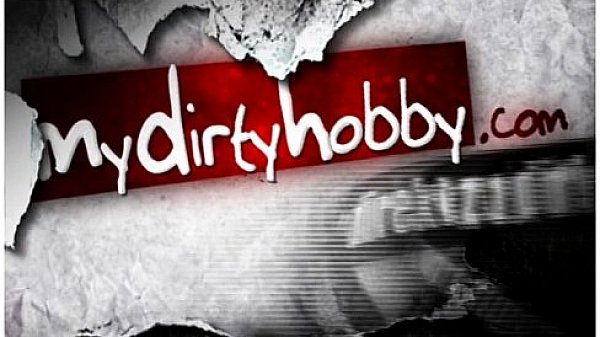 Gangbang mit Usern in Disco-Toilette